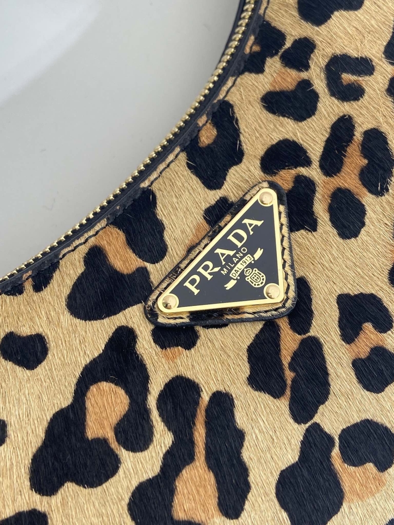 Pra*a hobo bags